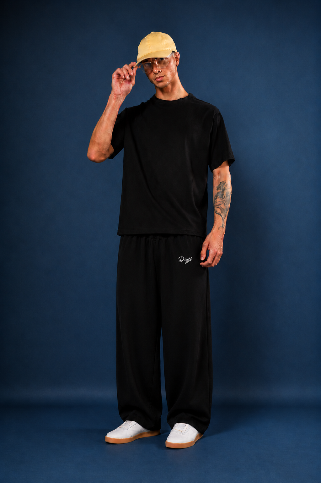DRYFT Essential Sweatpants-thumbmail-3