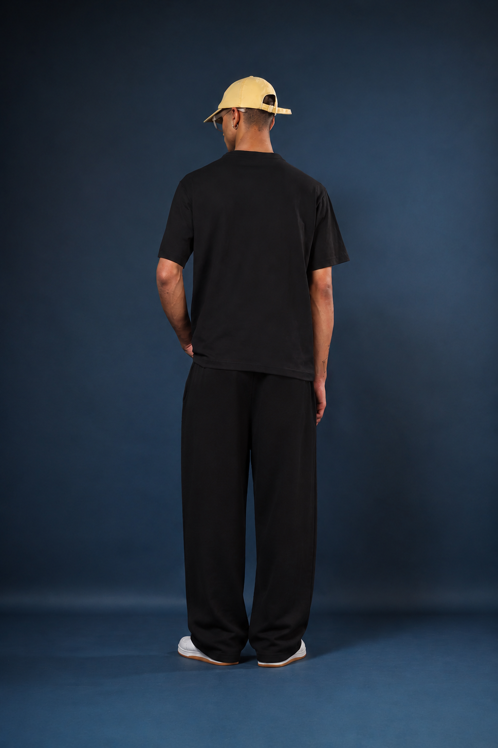 DRYFT Essential Sweatpants-thumbmail-5